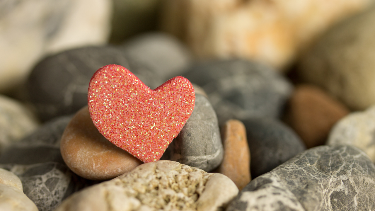 Hvilken effekt har kjærlighet og sorg på hjertene våre?